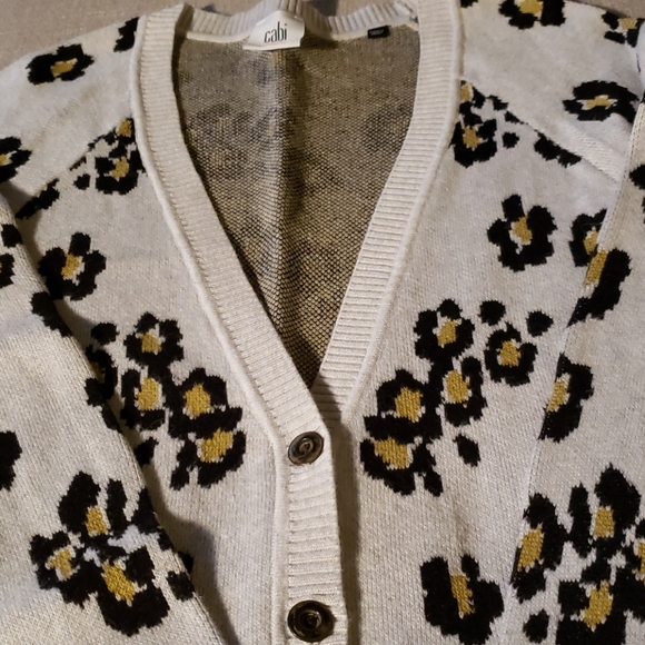Cabi Cardigan - Picture 2 of 4